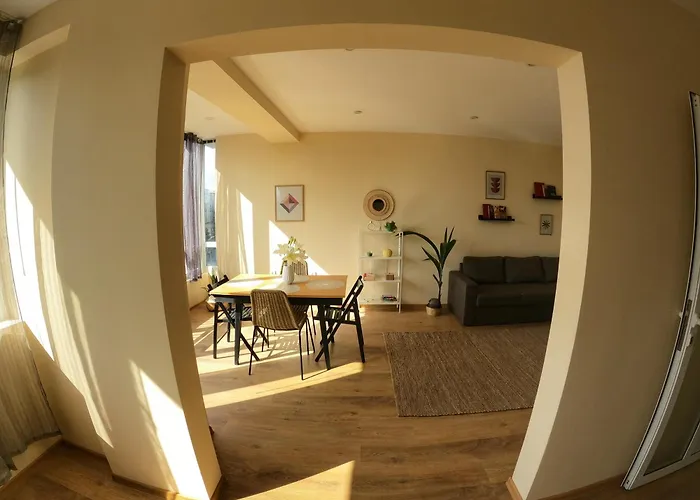 By The Cathedral, 1 Bed Flat * Varna