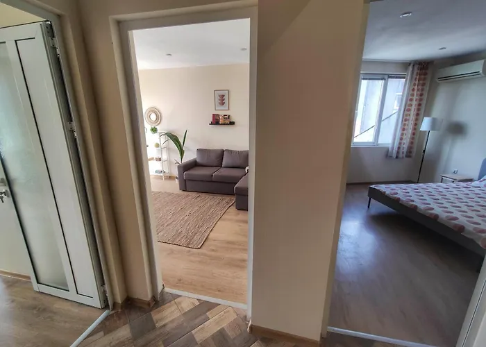 By The Cathedral, 1 Bed Flat Apartamento Varna